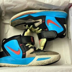 Nike Kyrie Infinity SE (PS) 13C